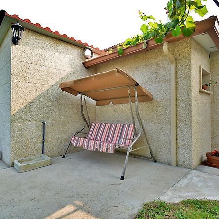 Galihost - Casa Con Jardin En Pontevedra Villa Exterior photo